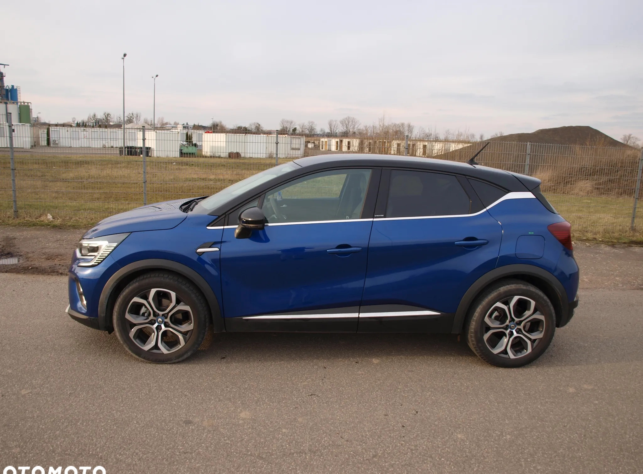 Renault Captur cena 113900 przebieg: 9573, rok produkcji 2021 z Słupca małe 211